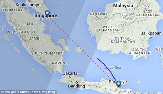 （最新）记者现场报道：亚航失事前一乘客家中突现异象