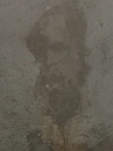 今天去新房发现这么个东西 是不是招惹什么脏东西了