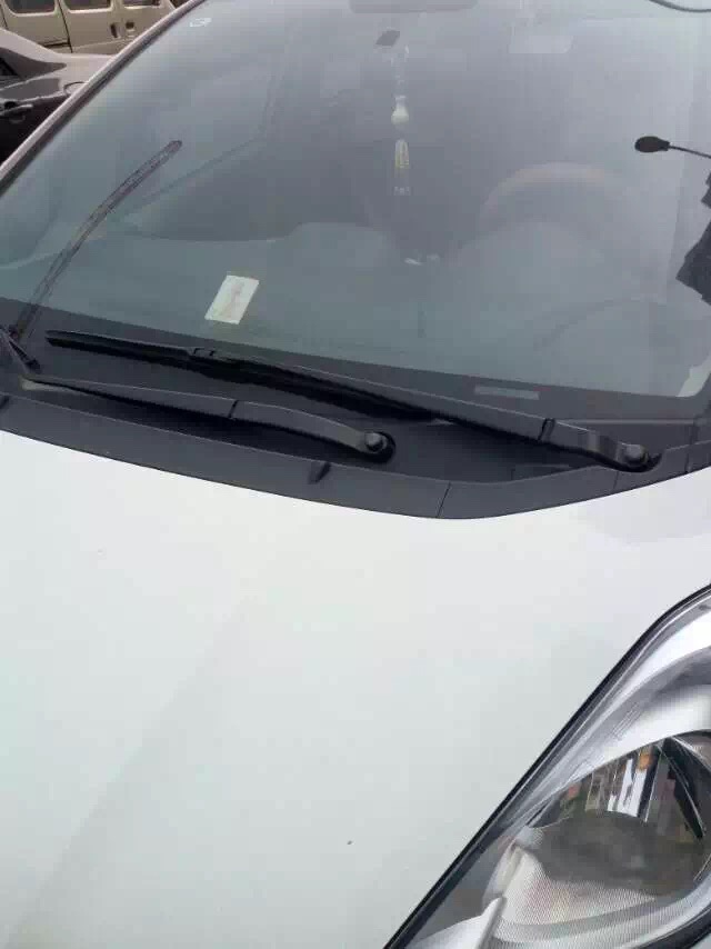 好诡异的车窗贴，有人知道这是什么嘛