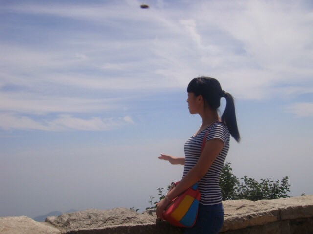 灵异照片：天空中的不明物体