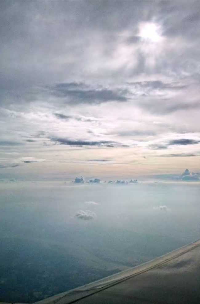 飞机上去越南拍摄到的神秘云层