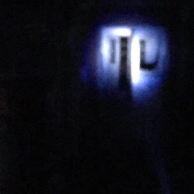 废弃医院探险拍摄到灵异体