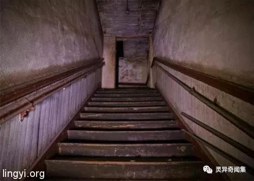 午夜八点不要出门 午夜八点不要出门