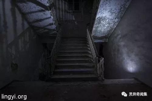 午夜八点不要出门 午夜八点不要出门