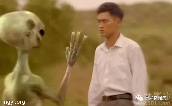 她压著我硬上!农民被女外星人强暴 一撑就是40分钟 还留下了后代! 她压著我硬上!农民被女外星人强暴 一撑就是40分钟 还留下了后代!