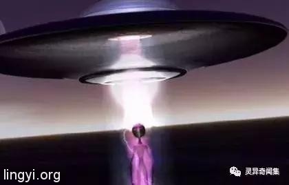 她压著我硬上!农民被女外星人强暴 一撑就是40分钟 还留下了后代! 她压著我硬上!农民被女外星人强暴 一撑就是40分钟 还留下了后代!