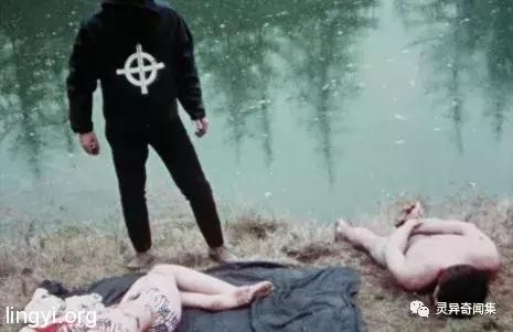 连环杀人魔悬案翻拍成电影 竟引出真兇前来观赏留下「超恐怖纸条」让所有人快吓吐...