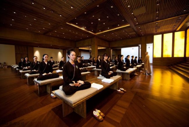 打坐十分钟，改变你一生，不信你试试！