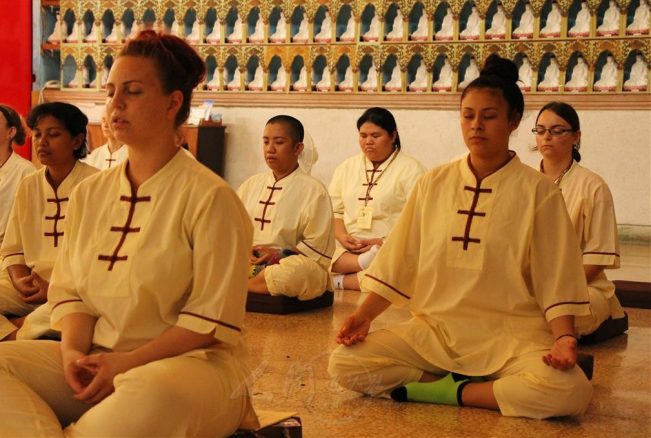 打坐十分钟，改变你一生，不信你试试！