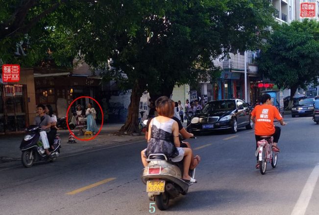 端午跟拍两女灵