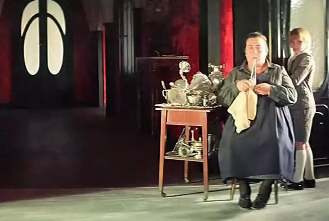 尸变，人皮缝脸，电锯杀人狂，十部世界级的恐怖片，胆小慎入！