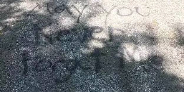 恐怖!美国男子杀死17岁网红女友,还在网上分享尸体照片...