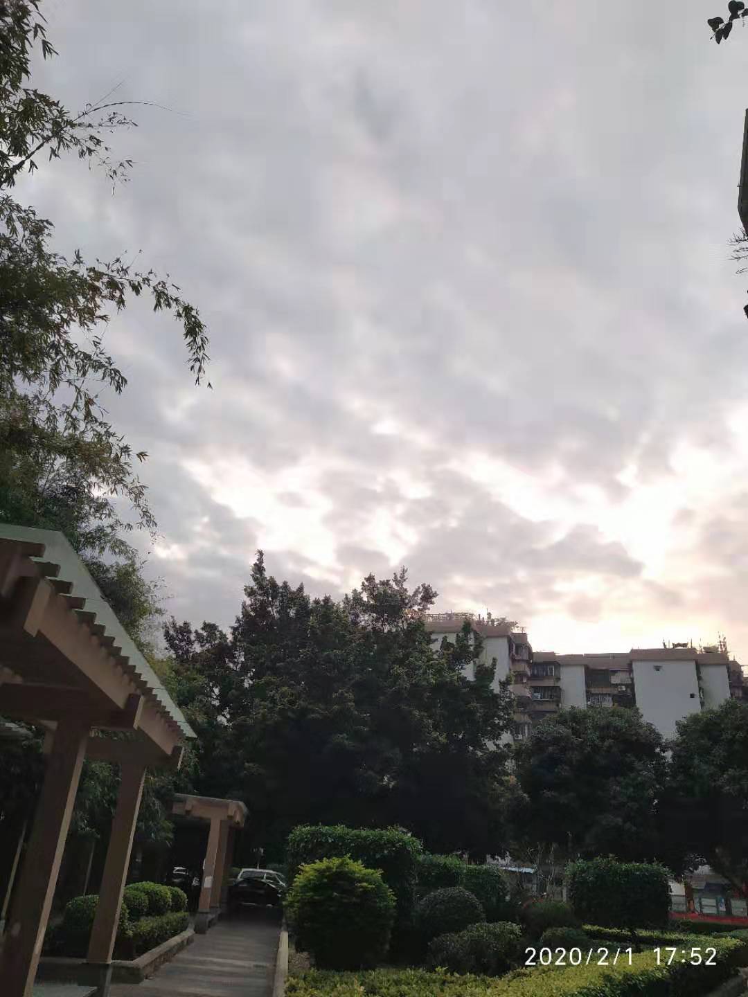 这些云的图片里有什么形象吗