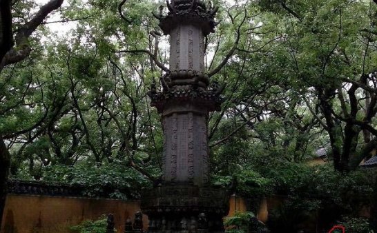 普陀山法雨寺拍到的真实灵异图片