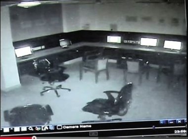 震惊：印度法院闹鬼了