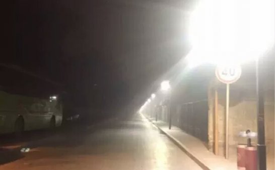 前几天和小伙伴绕西安城墙夜跑拍到的灵异照片