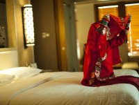 如梦如幻:北京酒店里半夜唱戏的声音