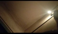 洗澡时手机自己连拍,绝对真实,附上灵异照片