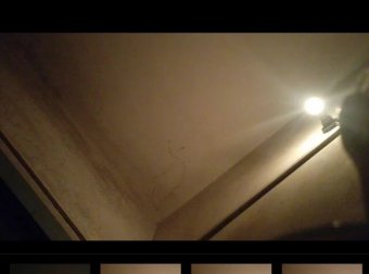 洗澡时手机自己连拍,绝对真实,附上灵异照片