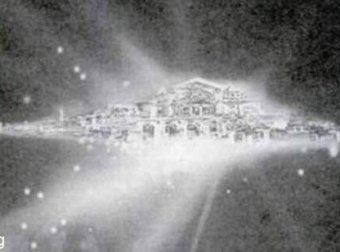 1993年12月26日哈勃望远镜拍到神秘天国照片曝光