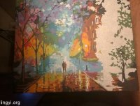 房间的挂画三番两次的自己掉了下来……