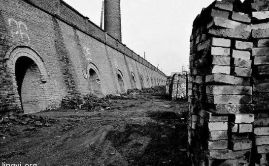 我们村子西头那个令人颤栗的恐怖窑厂！害死了无数少女！