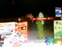 不可置信,马来西亚的商店拍到了一群毛骨悚然的青鬼