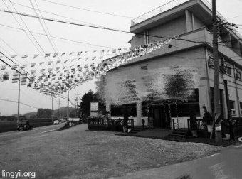 我们村子西头有一栋无人敢住的鬼宅!