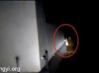 灵异实录,徘徊在屋里的恐怖女人