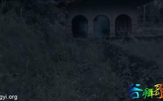 灵异，古亭子里驴友拍到了女鬼惊魂