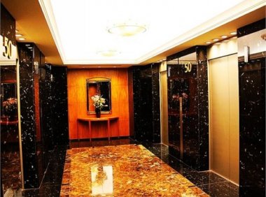 深圳中银大厦的电梯