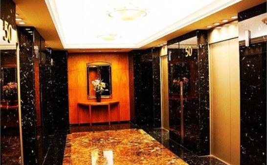 深圳中银大厦的电梯