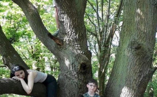 公园拍照遇灵异，吓得晚上都不敢睡觉