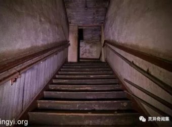 午夜八点不要出门