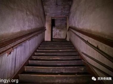 午夜八点不要出门