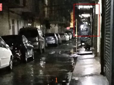 灵异照片:住宅楼旁众神显