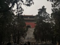 明十三陵-定陵(清明遇奇事)