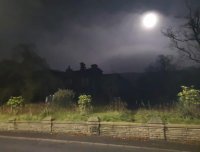 恐怖!英百年历史豪宅遭废弃惊现小男孩鬼魂,面部清晰脚步声急促