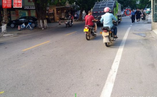 端午跟拍两女灵