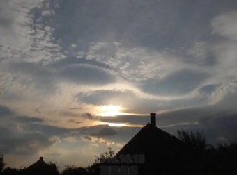 猫十七：天空恐怖声音-末日号角