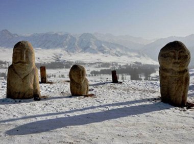 新疆灵异录之乌鲁木齐突厥石人沟