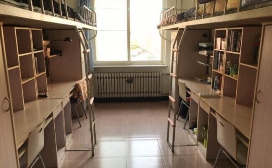 我和朋友们玩了四角游戏……