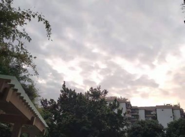 这些云的图片里有什么形象吗