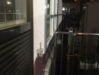 到门口了