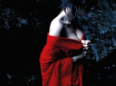 山上遇到的红衣女鬼