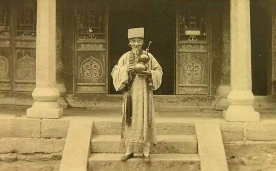 小时候遇到的道士