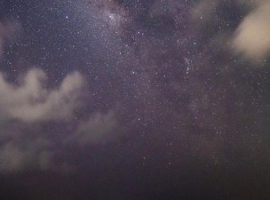 关于神是四维生物的反推论