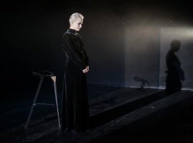 一缕游魂,自渡世人,如若渡魂,摆渡灵魂!