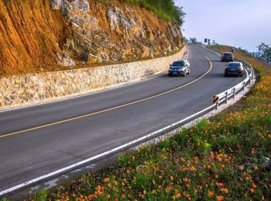 要人命的公路拐弯