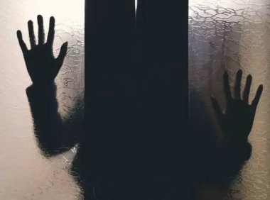 出事前，楼道里奇怪的哭声！